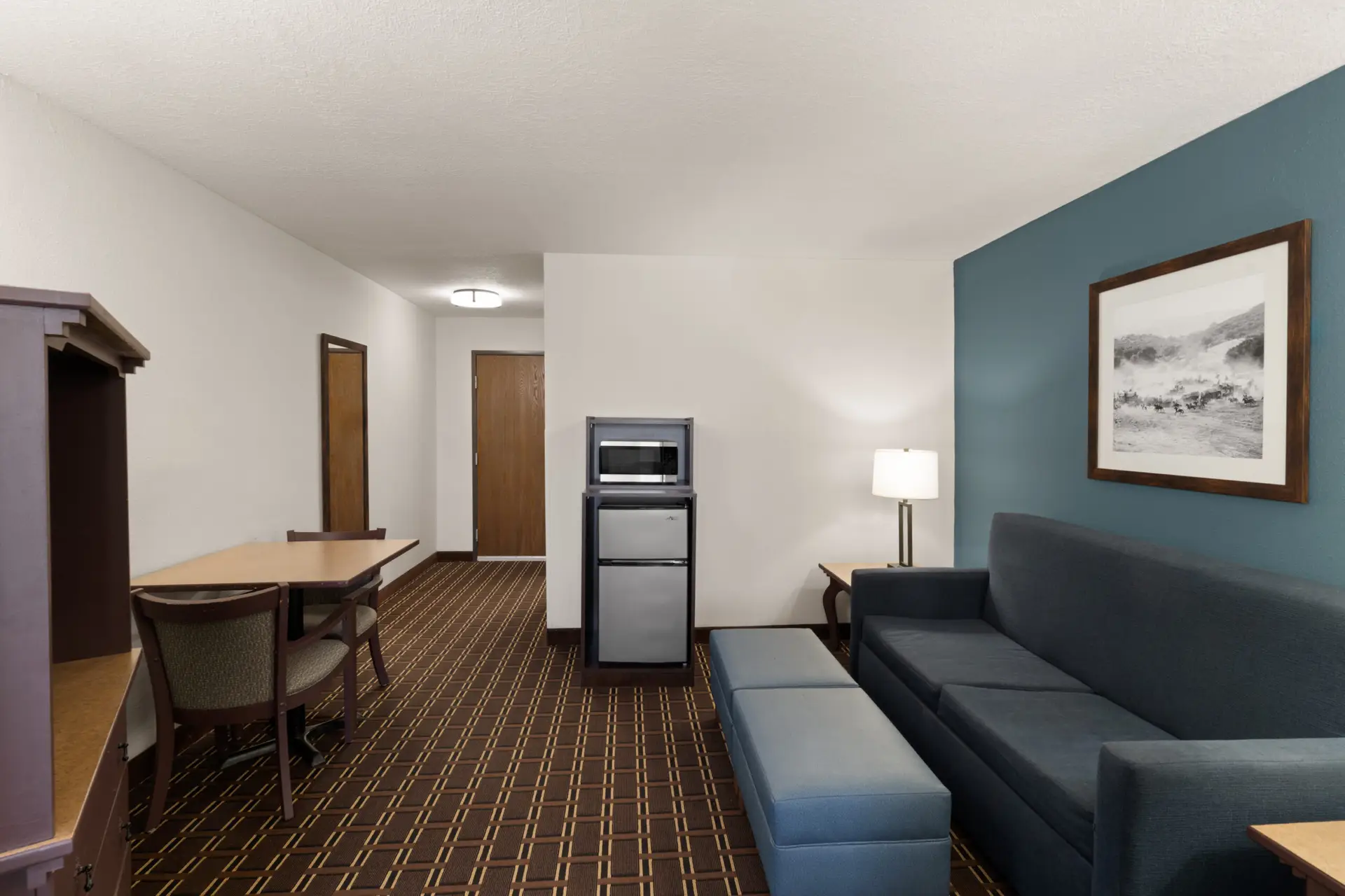 King suite with a separate sitting area